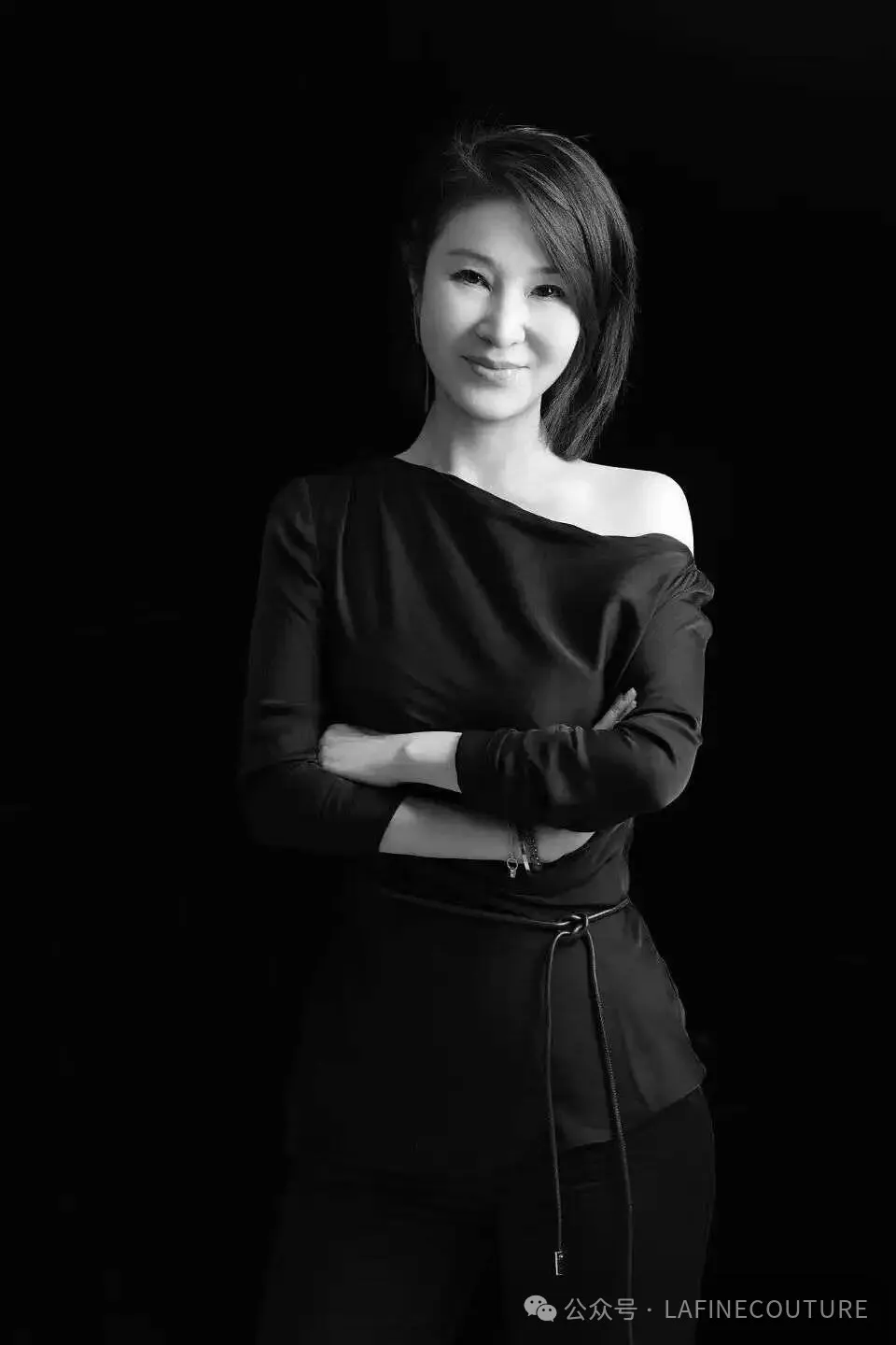 从 ESMOD 巴黎工坊到国内顶奢秀场,设计师蔡艳的高定美学之路